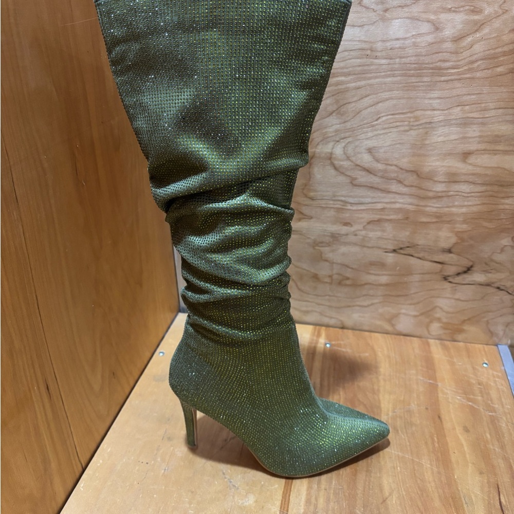 Mata Shoes Sparkling Green Heeled Boots